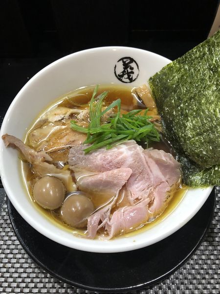 「特製醤油らーめん1200円」@麺屋 義の写真