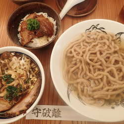 きのこの釜かけつけめん