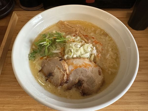 「限定・鶏白湯(塩)950円」@らぁめん 麺彩家の写真