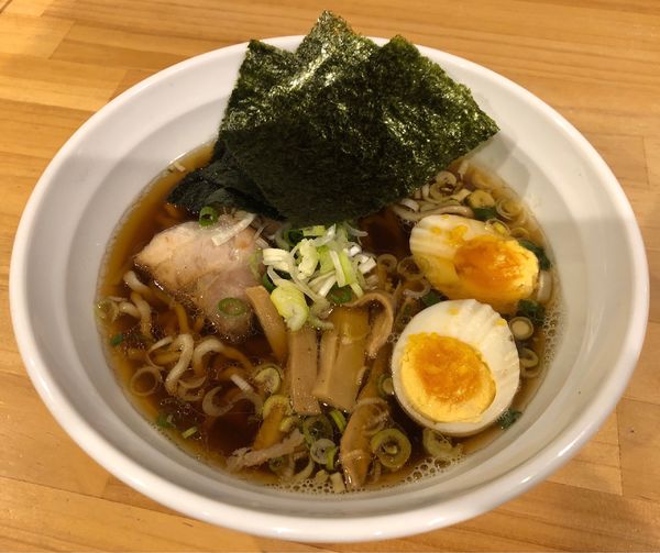 「醤油らーめん」@麺処 まさるの写真