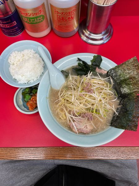 「ネギラーメン、半ライス」@ラーメンショップ 新柏店の写真