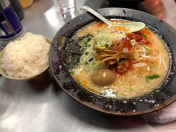 「ミソホルモン＋ライス」@屋台ラーメンとんこつ貴生の写真