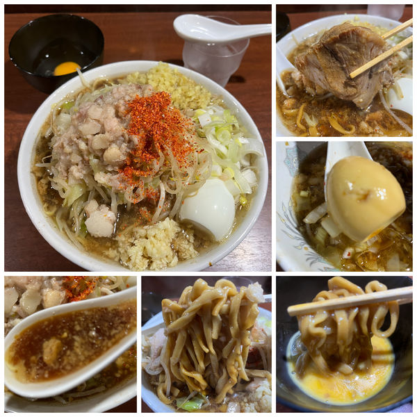 「【限定】漆黒950円 生玉子50円 生姜50円ニンニクアブラ」@D麺の写真