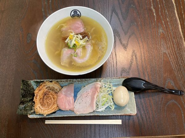 「特製塩ラーメン並」@麺屋みつば＋クローバーの写真