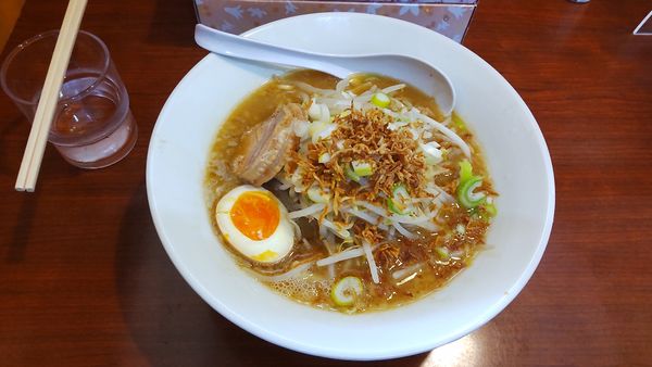 「メガ鶏白湯」@メガガンジャの写真