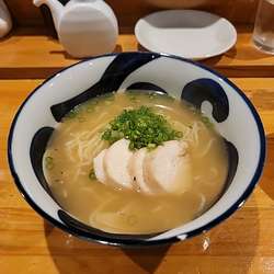 地頭鶏ラーメン