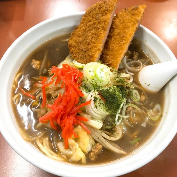 「ソースラーメン＋ハムカツ」@中華料理 大輦の写真