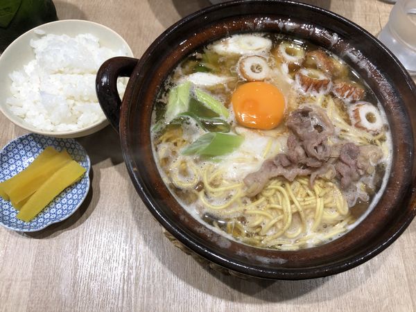 「鍋焼きラーメン(白米＋追タマゴ)細麺」@手打 親鶏中華そば 綾川の写真