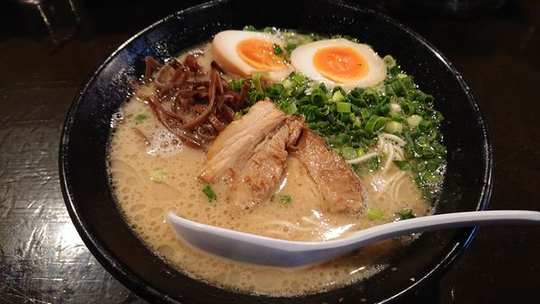 「クラシック濃豚＋ラーパスで煮卵」@濃厚豚骨 NOTO﻿И ノートンの写真