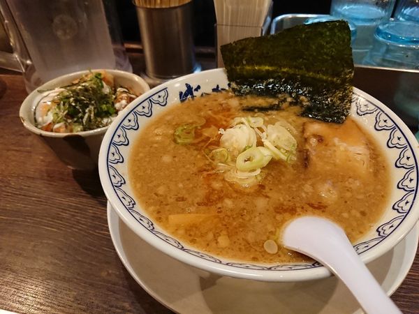 「ばんかららーめん」@東京豚骨拉麺 ばんから 池袋本店の写真
