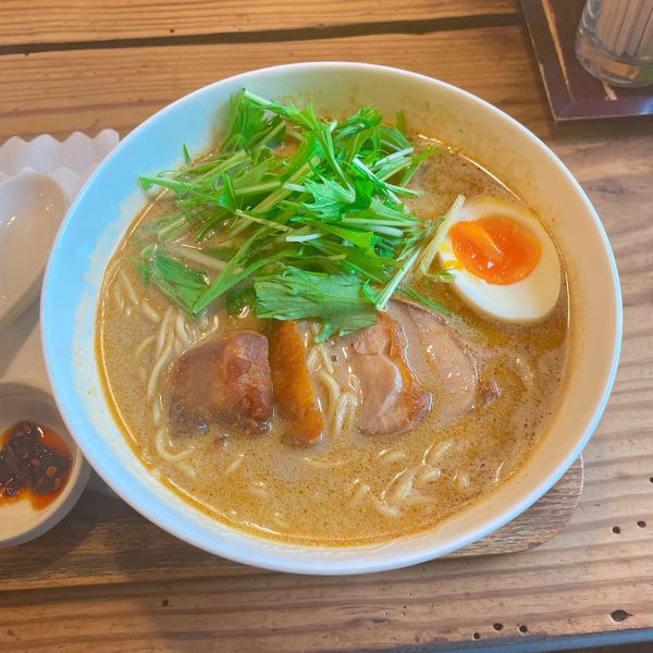 「エスニックラーメン」@ラーメン仮面 55（PAHAPAHA）の写真