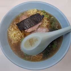 ラーメン小600円