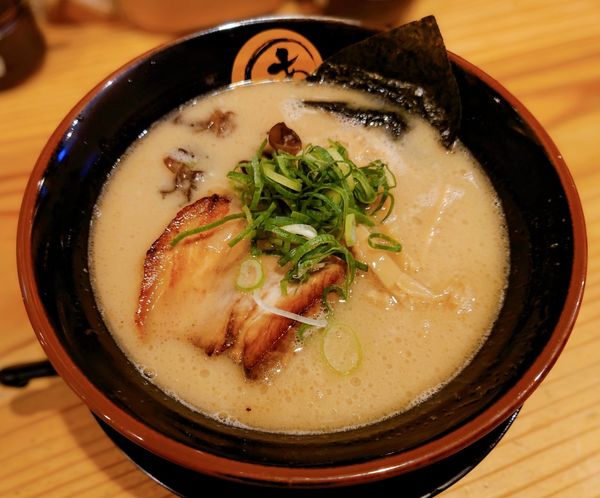 「特製らぁめん(豚骨)」@あかつき 長森店の写真