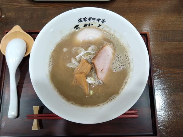 「濃厚煮干中華 800円」@博多中華蕎麦ろびんの写真