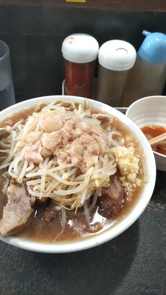 「ラーメン➕生たまご」@ぶたけん。の写真