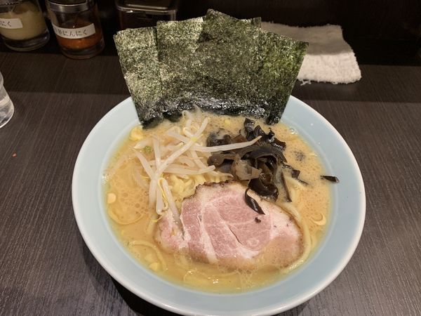 「ラーメン(並)」@横浜ラーメン 増田家 幕張店の写真