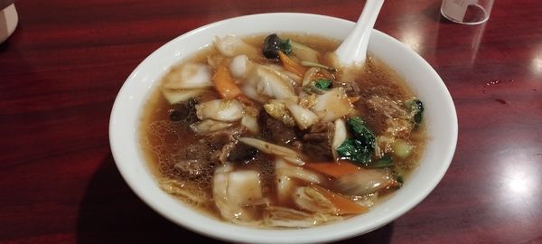 「牛バラ肉ラーメン（850円）」@中華料理 家宴の写真