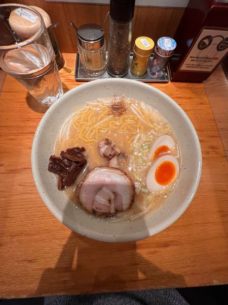 「味噌味玉ラーメン 1080円」@つじ田 味噌の章 飯田橋店の写真