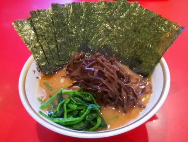 「ラーメン並(木耳、海苔)」@ラーメン濱野家の写真