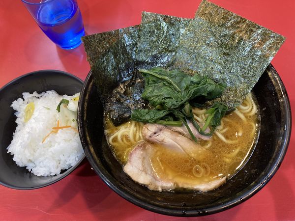 「ラーメン　ライス」@家系総本山 ラーメン吉村家の写真
