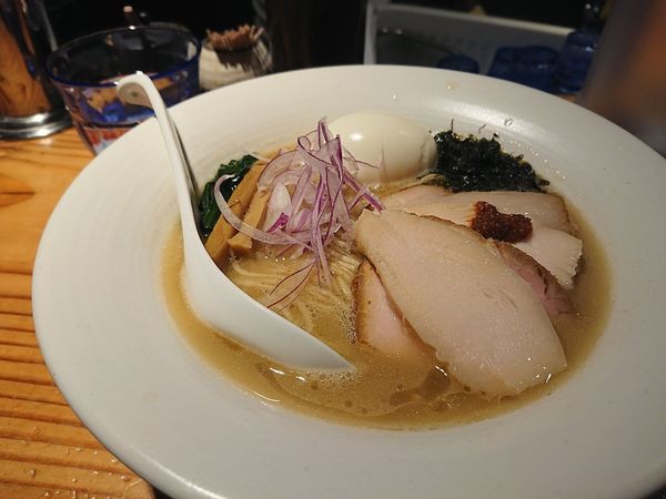 「特製鯛白湯らーめん 肉あぶら飯」@麺処 篠はらの写真