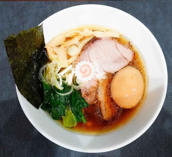 「塩ら〜麺（味玉サービス）＋瓶ビール」@手打ち 蓮の写真