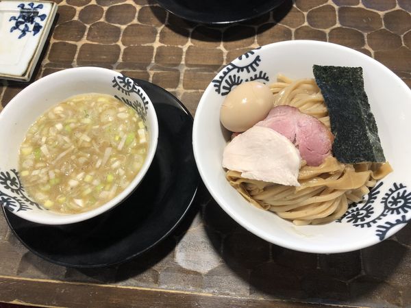 「鶏つけそば(中盛り)」@特級鶏蕎麦 龍介の写真