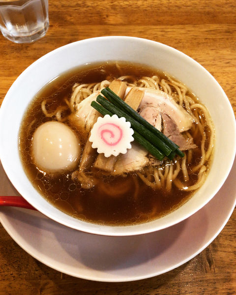 「中華そば(醤油)」@味六屋の写真