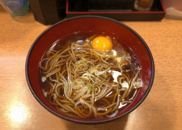 「月見そば(410円)」@越後そば 立石店の写真