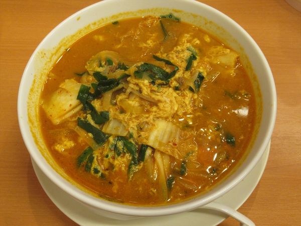 「チゲ味噌ラーメン（670円）」@熱烈中華食堂 日高屋 立川南口店の写真