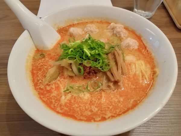 「ワンタン担々メン」@支那ソバ おさだの写真