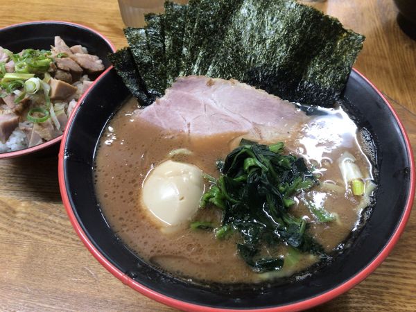 「ラーメン(普濃多)+のり増し+味玉+トッピングC 980円」@麺家 紫極の写真