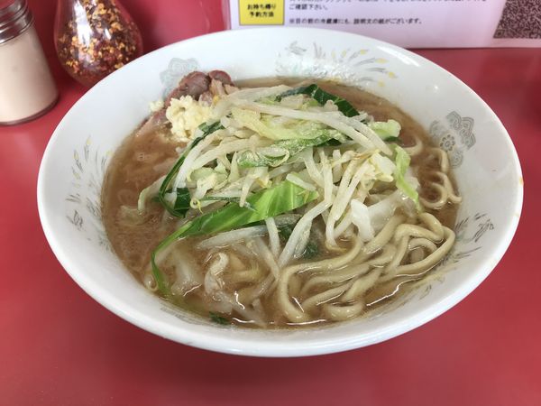 「ぶた2枚入 小ラーメン（麺半分） 750円」@ラーメン二郎 環七一之江店の写真