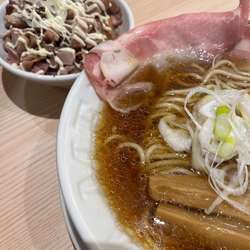 関西だし醤油ラーメン（ピストル）