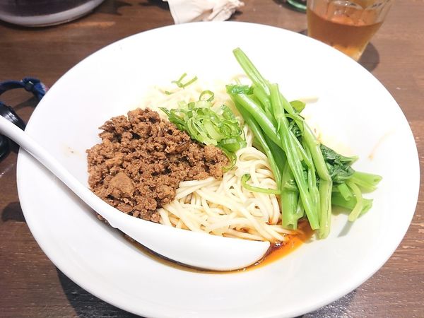 「成都式汁なし担々麺 5辛5痺」@六坊担担面の写真