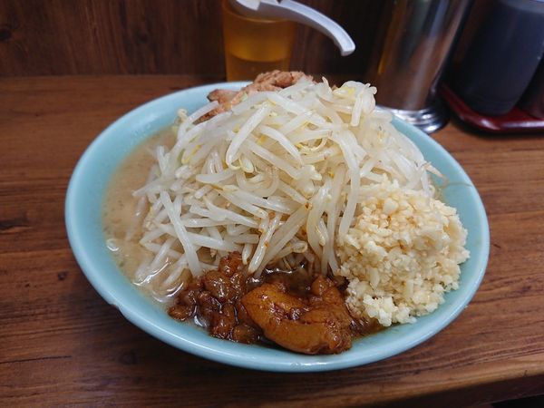 「ブタ入りらーめん」@ラーメン二郎 池袋東口店の写真