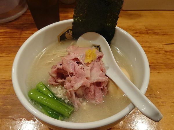 「特製真鯛らーめん」@真鯛らーめん 麺魚の写真