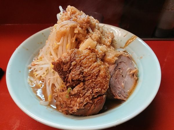 「小らーめん豚まし 野菜アブラまし」@立川マシマシ 5号店（神保町店）の写真