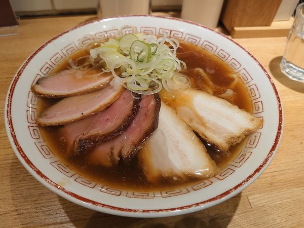 「肉そば バラヒレ鴨」@超多加水自家製手揉み麺 きたかた食堂の写真