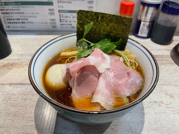 「特製四つ葉そば」@中華そば 四つ葉の写真