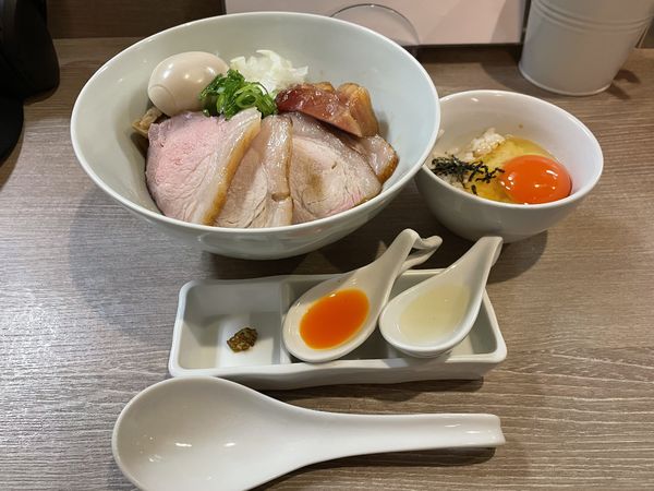 「岩中豚あぶらそば」@中華そば 和渦 TOKYOの写真