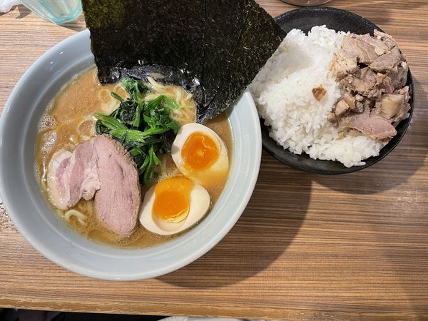 「小ラーメン」@横浜らーめん渡来武 総本店の写真