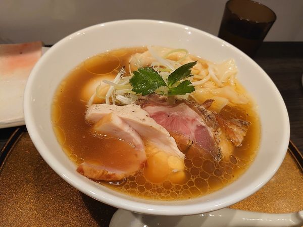 「特製中華そば 餃子」@チラナイサクラの写真