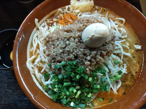 「【限定】ジンジャーミンチ1200円(大150円)+生卵50円」@豚星。の写真