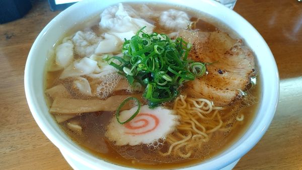 「肉ワンタン麺　大盛り」@中華そば 福久の写真