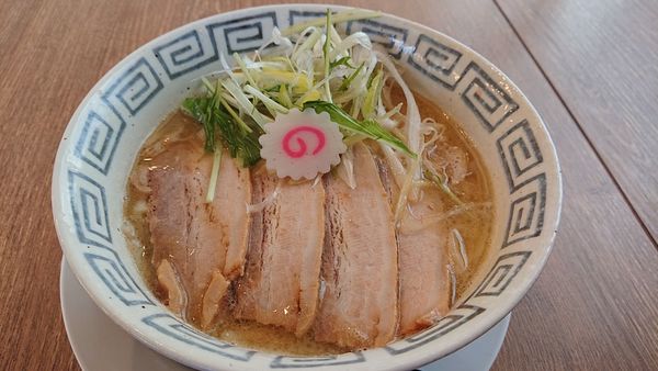 「鶏白湯らぁめん（塩）」@つけ麺らぁめん 亰極の写真