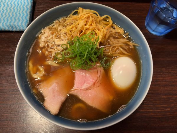 「味玉醤油そば1100円」@麺屋 ルリカケスの写真