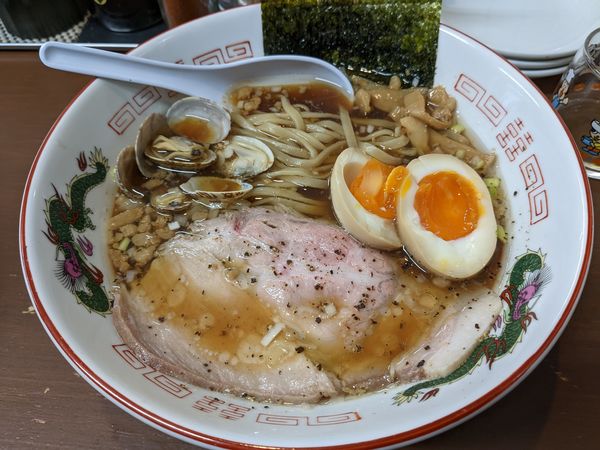 「中華そば煮玉子付き」@大衆食堂スタンド そのだ 五反田店の写真