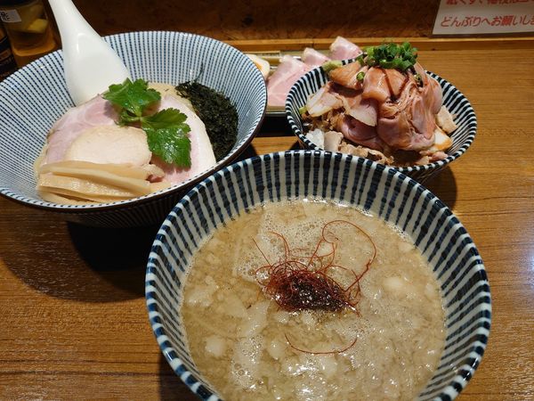 「【限定】鮪の頭を使った濃厚つけめん特製 チャーシュー丼」@寿製麺よしかわ 川越店の写真