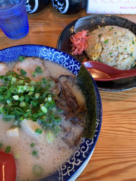 「博多ラーメン全部のせ（720円）+半チャーハン（320円）」@博多ラーメン 鶴亀堂 日進本店の写真